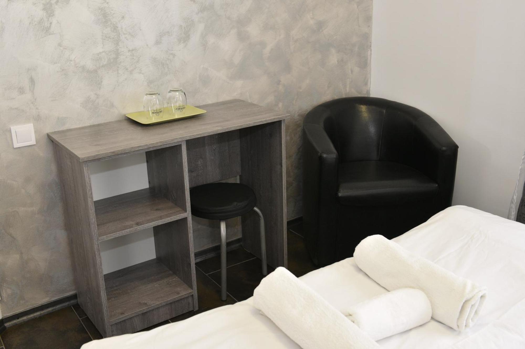 Flamingo Hotel Piteşti Kültér fotó