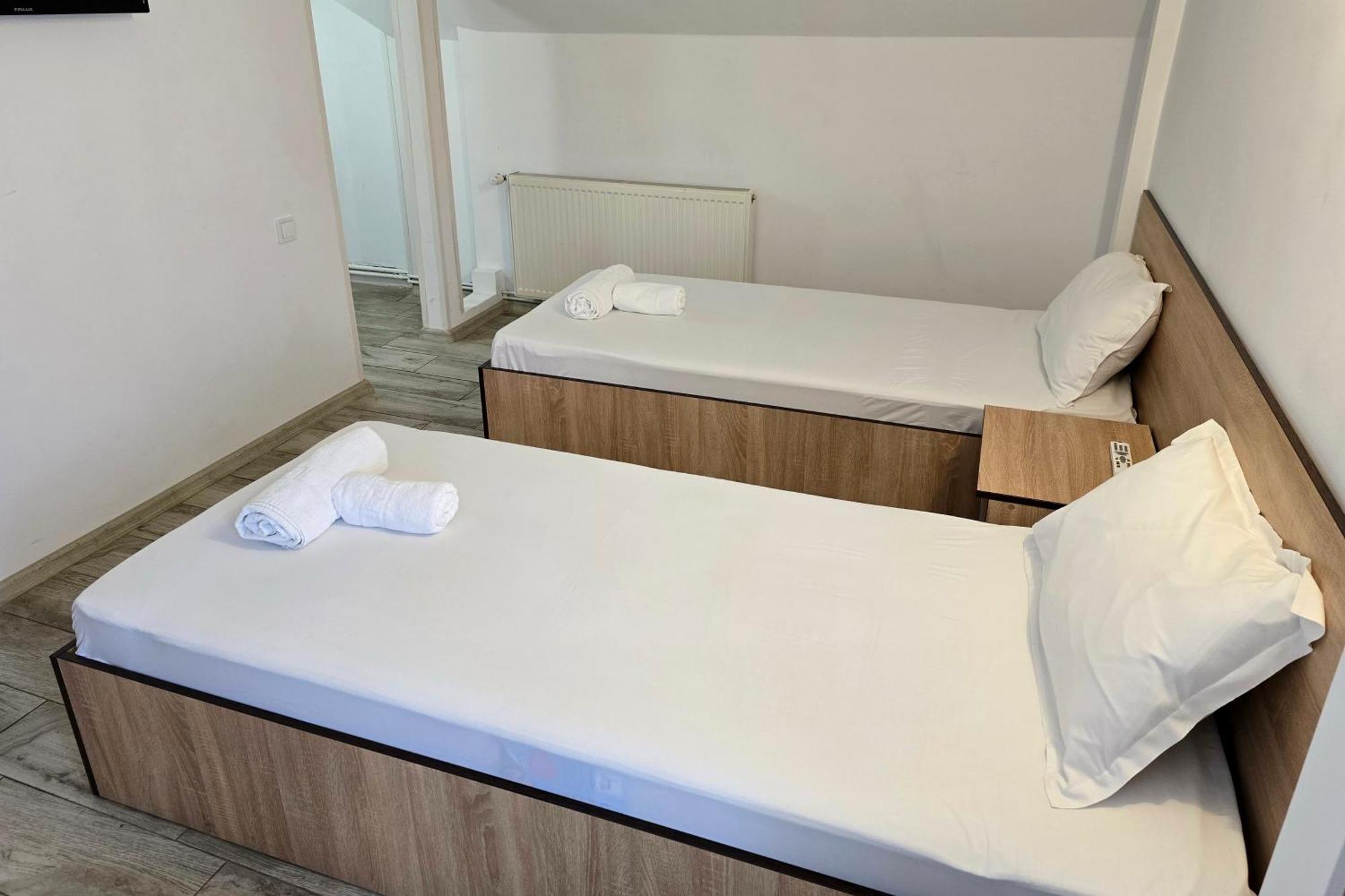 Flamingo Hotel Piteşti Kültér fotó
