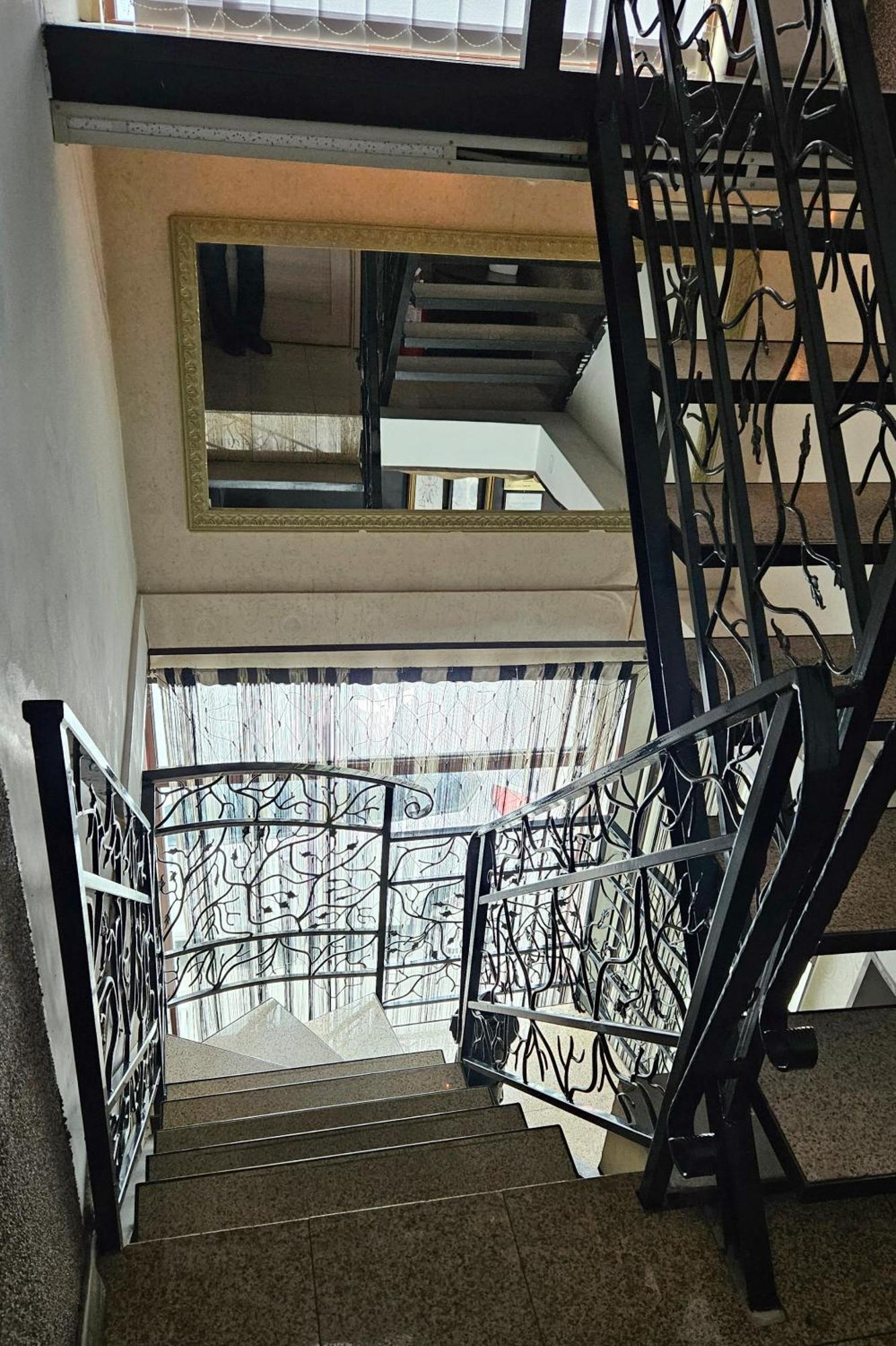 Flamingo Hotel Piteşti Kültér fotó