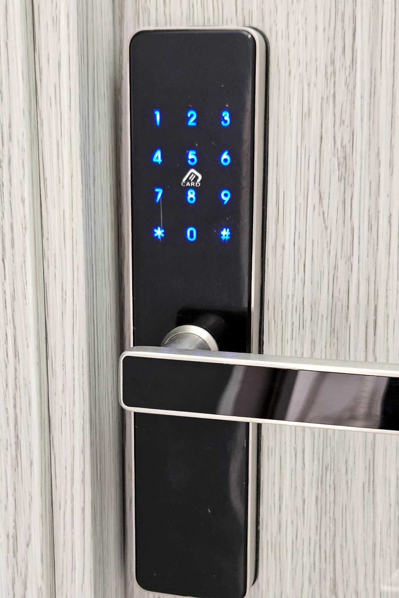 Flamingo Hotel Piteşti Kültér fotó